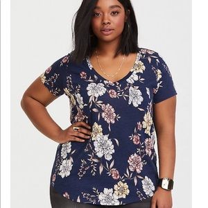 Torrid Pocket v-neck tee size 2